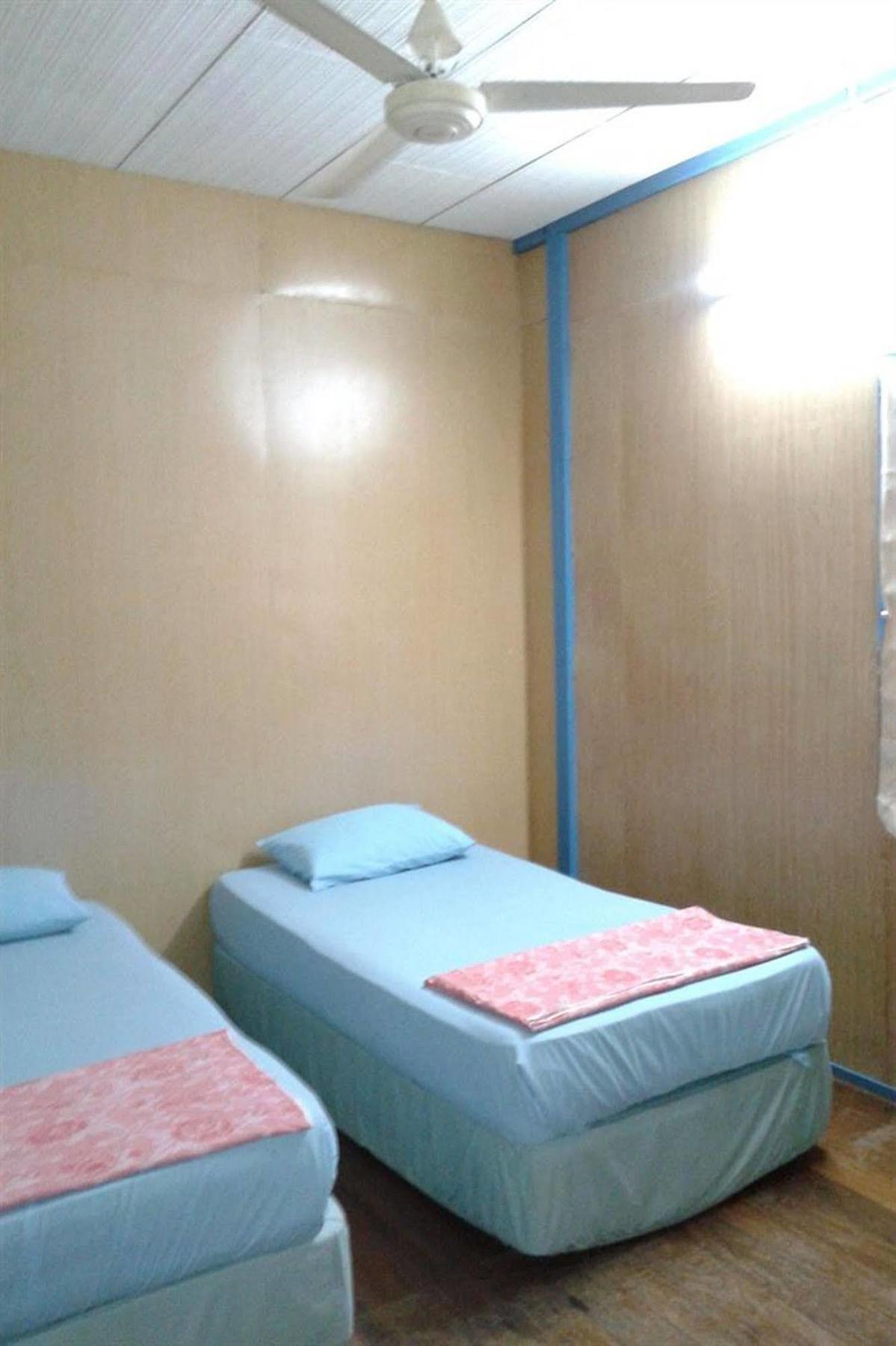 Baba'S Guest House By The Sea Batu Feringgi Exterior foto